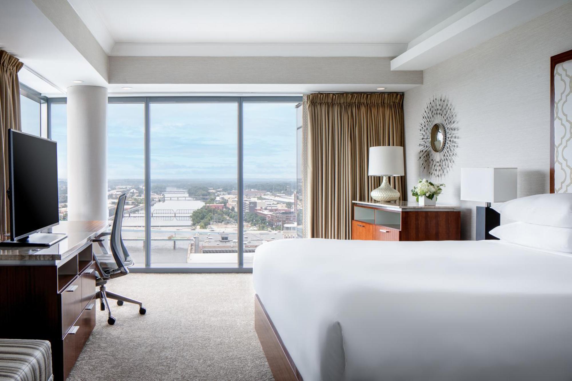 King Room River View,1657145152:JPEG