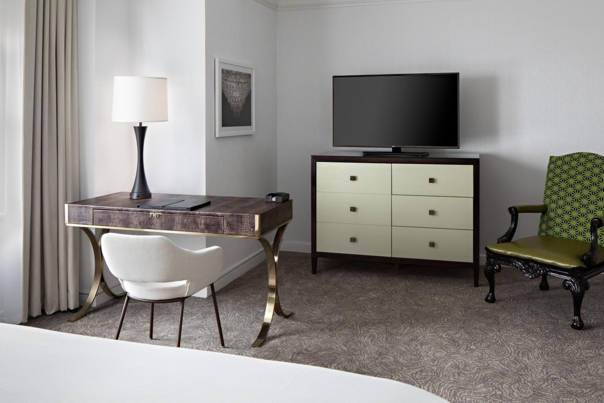 King Room,1657145139:JPEG